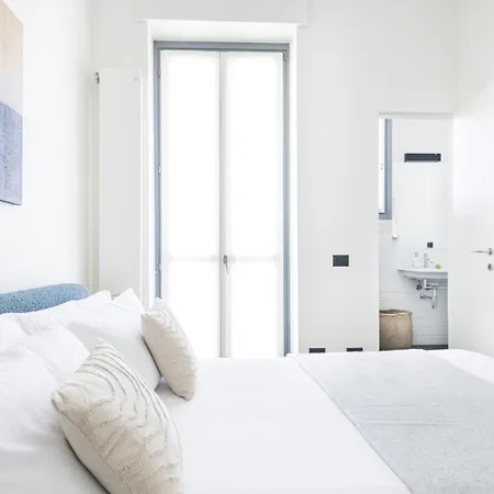 Easylife - Con Terrazzo Vicino Duomo * Milano